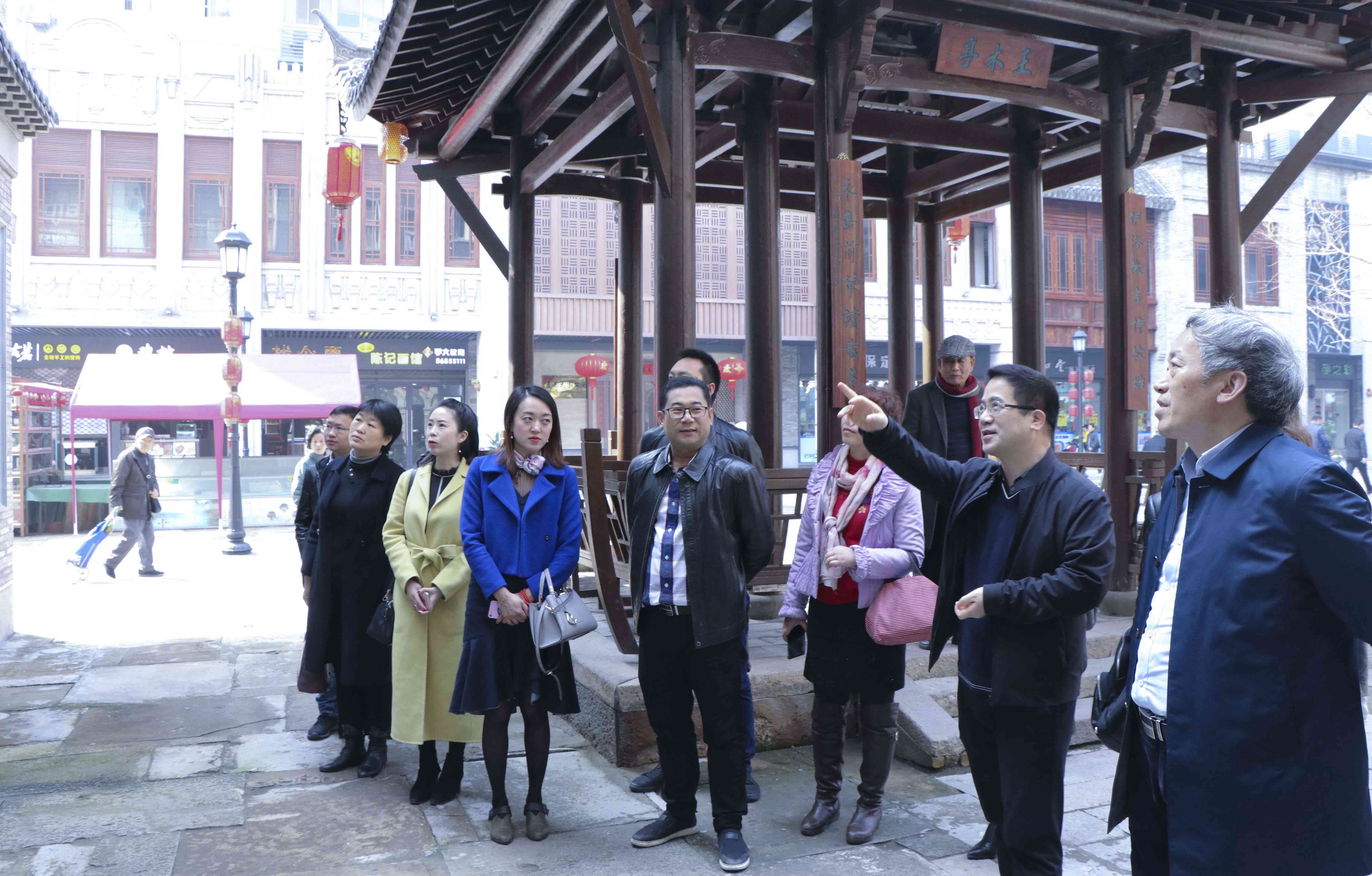 黨建引領(lǐng) 清廉保障 創(chuàng)名牌名校