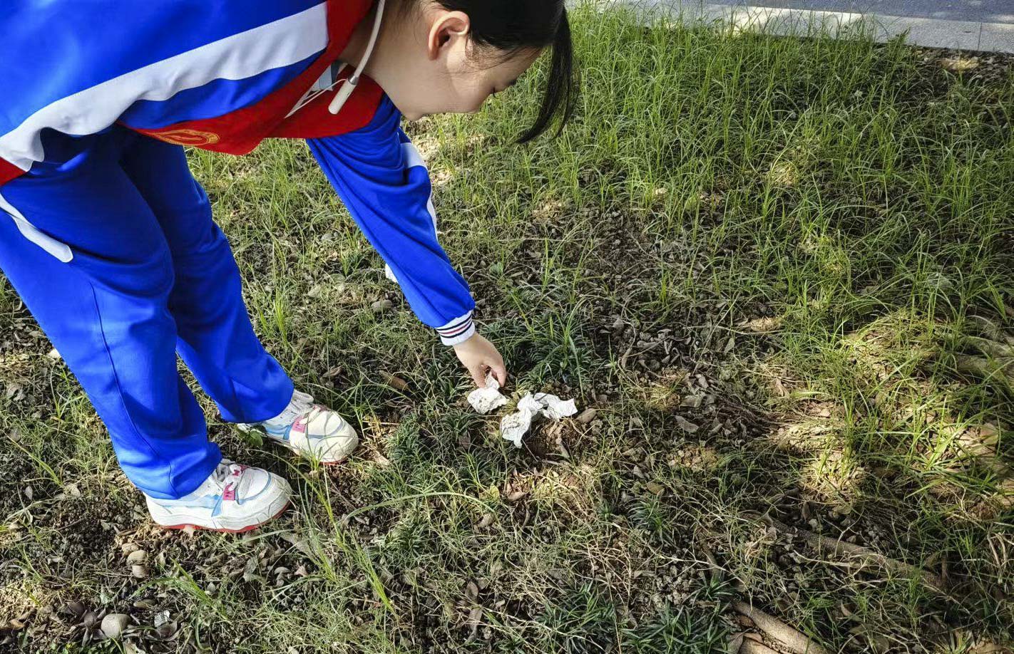 弘揚志愿精神 奉獻青春力量